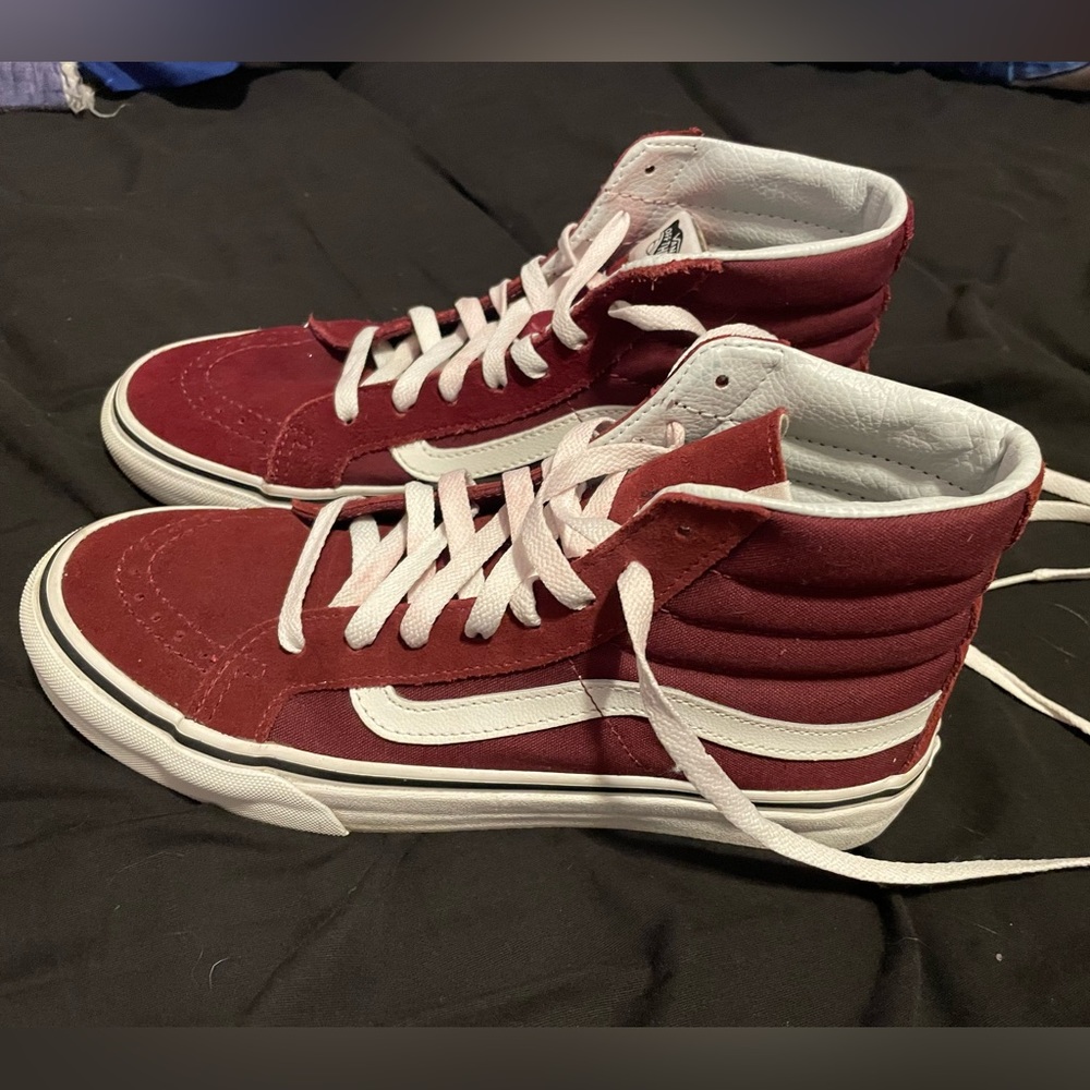 Maroon/white vans. Size mens 7 (womens 8.5)